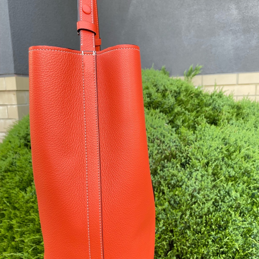 Tory Burch Pebbled Leather Hobo Bag - Picture 4 of 16